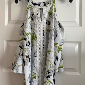 Floral Alfani shirt off the shoulder